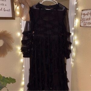 HOLDING FOR SOMEONE‼️